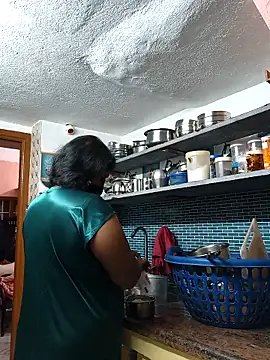 Snapshot of bakyasree143 chatting on November 20, 12:44 am bakyasree143 online show from November 20, 12:44 am