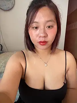 Snapshot of maianhcute chatting on October 23, 1:49 am maianhcute online show from October 23, 1:49 am