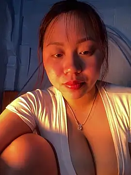 maianhcute online show from February 8, 2:59 am