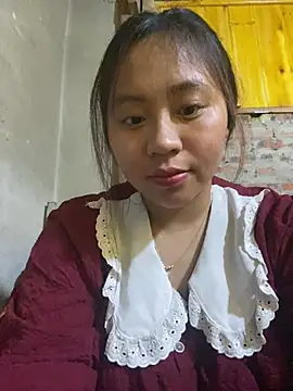 Snapshot of maianhcute chatting on April 19, 1:43 pm maianhcute online show from April 19, 1:43 pm