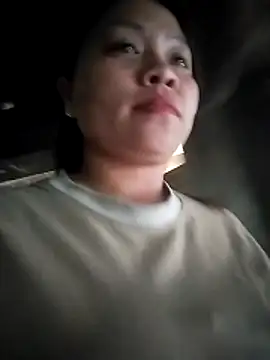 venu00 online show from March 24, 3:22 am