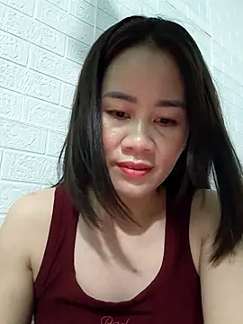 Snapshot of Singlemom69x chatting on October 18, 12:02 am Singlemom69x online show from October 18, 12:02 am