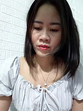 Snapshot of Singlemom69x chatting on November 5, 2:00 am Singlemom69x online show from November 5, 2:00 am