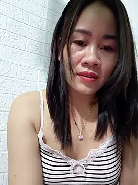 Snapshot of Singlemom69x chatting on November 11, 1:16 am Singlemom69x online show from November 11, 1:16 am