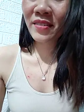 Snapshot of Singlemom69x chatting on November 22, 1:21 pm Singlemom69x online show from November 22, 1:21 pm