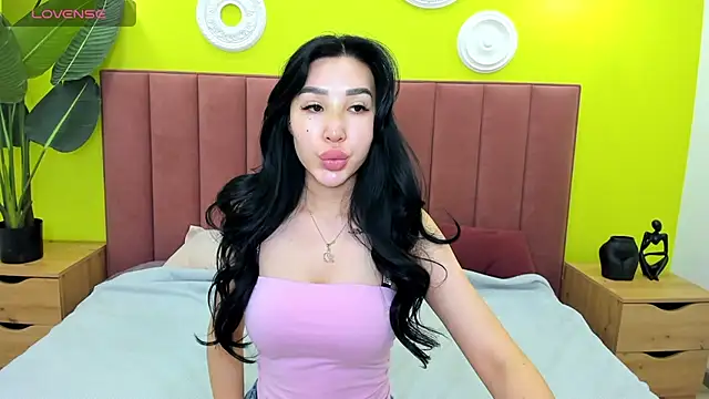 Snapshot of Jennifer_Munoz chatting on October 19, 2:01 am Jennifer Munoz online show from October 19, 2:01 am