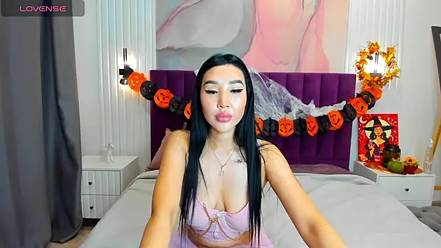 Snapshot of Jennifer_Munoz chatting on November 1, 7:21 am Jennifer Munoz online show from November 1, 7:21 am