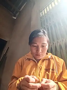 Snapshot of YAYAA-502 chatting on November 20, 3:18 am YAYAA-502 online show from November 20, 3:18 am