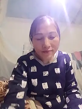 Snapshot of YAYAA-502 chatting on November 21, 12:04 pm YAYAA-502 online show from November 21, 12:04 pm