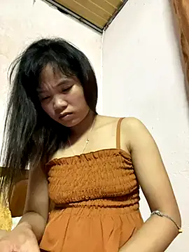 Snapshot of Ngoc-bbi chatting on September 18, 4:42 pm Ngoc-bbi online show from September 18, 4:42 pm