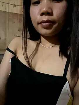 Snapshot of Ngoc-bbi chatting on September 24, 4:21 pm Ngoc-bbi online show from September 24, 4:21 pm