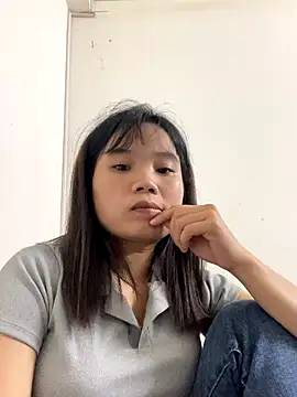 Snapshot of Ngoc-bbi chatting on September 30, 5:18 pm Ngoc-bbi online show from September 30, 5:18 pm