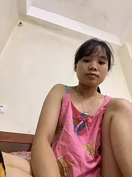 Snapshot of Ngoc-bbi chatting on October 4, 11:08 am Ngoc-bbi online show from October 4, 11:08 am