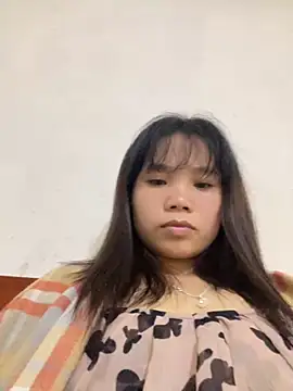 Snapshot of Ngoc-bbi chatting on October 6, 2:36 pm Ngoc-bbi online show from October 6, 2:36 pm