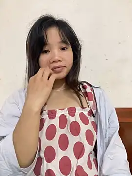 Snapshot of Ngoc-bbi chatting on October 16, 10:38 am Ngoc-bbi online show from October 16, 10:38 am