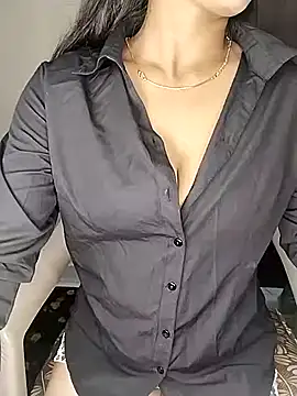 Snapshot of Savita2310 chatting on November 14, 5:55 pm Savita2310 online show from November 14, 5:55 pm