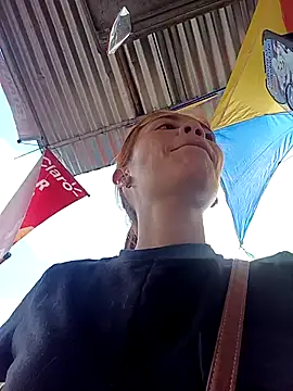 Snapshot of dulcelatin21 chatting on October 1, 7:09 pm dulcelatin21 online show from October 1, 7:09 pm