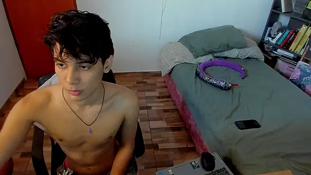 AliottTwink online show from March 11, 10:16 pm