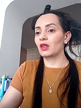 Snapshot of sarita_star chatting on May 7, 4:12 pm sarita star online show from May 7, 4:12 pm
