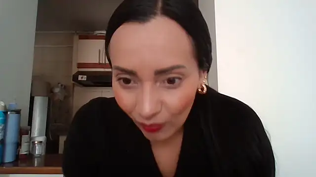 Snapshot of sarita_star chatting on May 21, 4:25 pm sarita star online show from May 21, 4:25 pm