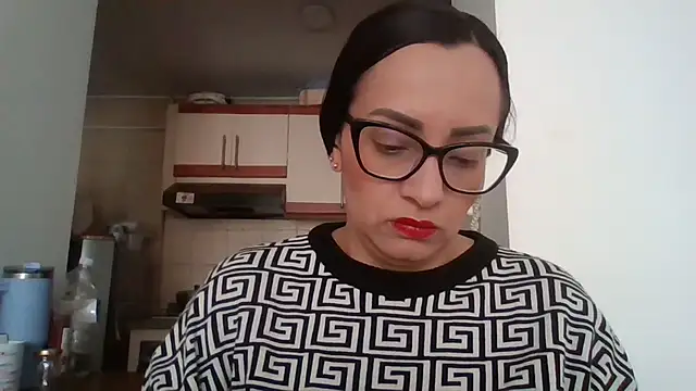 Snapshot of sarita_star chatting on July 24, 3:43 pm sarita star online show from July 24, 3:43 pm