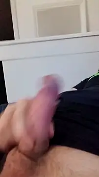 Snapshot of NewJoiner chatting on October 8, 8:39 pm NewJoiner online show from October 8, 8:39 pm