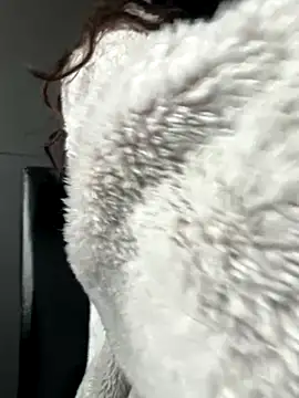 Snapshot of Sophsaysxox chatting on October 15, 8:58 am Sophsaysxox online show from October 15, 8:58 am