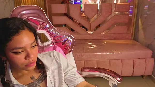 Snapshot of Canela_s1 chatting on September 21, 8:16 am Canela s1 online show from September 21, 8:16 am