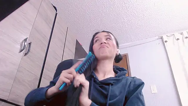 scarlett vonrose online show from October 3, 8:50 pm