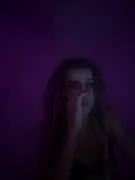 Snapshot of Angelloverxo chatting on December 13, 11:32 pm Angelloverxo online show from December 13, 11:32 pm