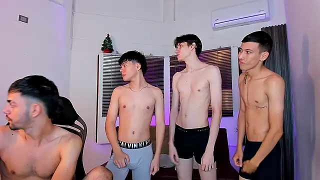 Horny BoysW online show from December 20, 1:18 pm