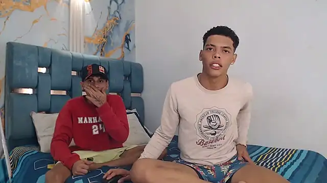 PRETTY FEM online show from February 15, 1:46 am