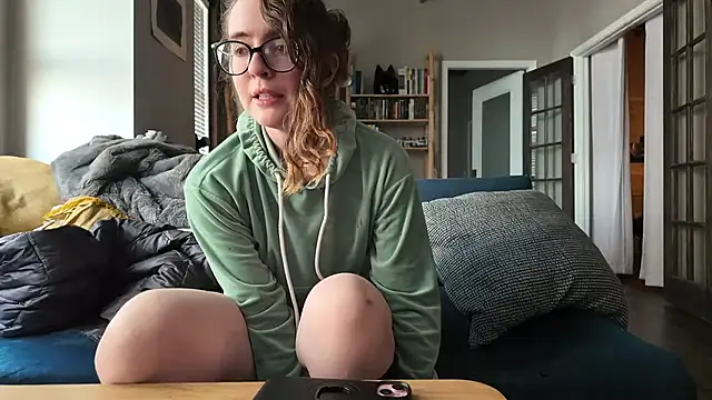 Snapshot of knottybunny chatting on October 18, 9:48 pm knottybunny online show from October 18, 9:48 pm