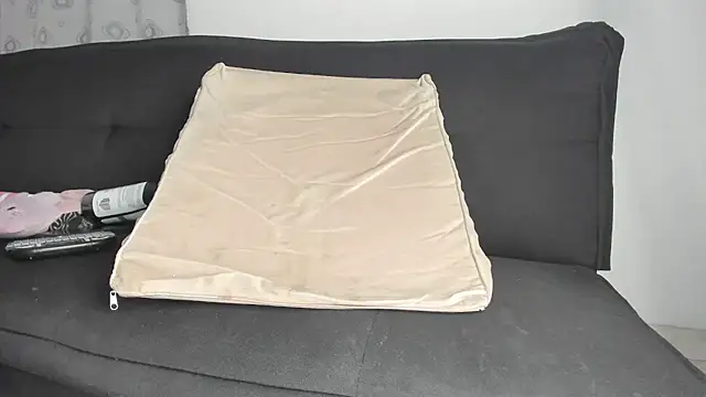 Snapshot of mila_dash chatting on October 11, 1:27 am mila dash online show from October 11, 1:27 am