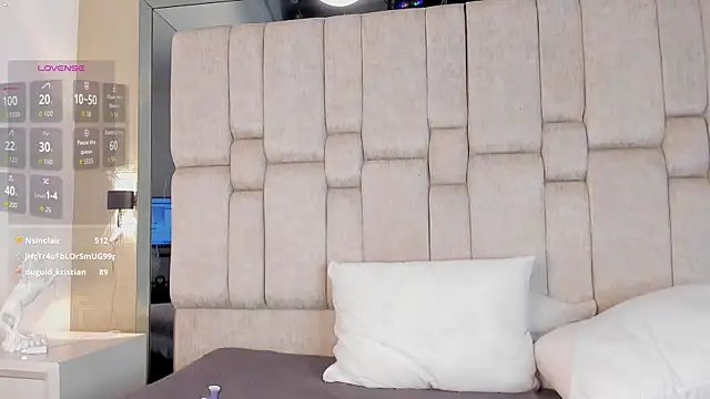 REINA ADAHARA online show from March 30, 8:37 am