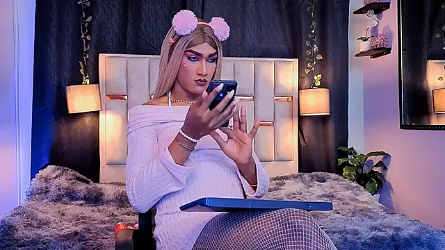 melody-rouss online show from September 16, 3:40 am