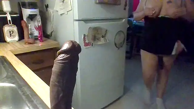 ScrawburryBBW online show from October 24, 3:47 am