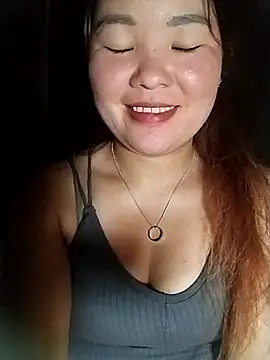 Snapshot of lylylove chatting on July 8, 11:48 am lylylove online show from July 8, 11:48 am