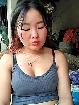 Snapshot of lylylove chatting on July 14, 10:32 am lylylove online show from July 14, 10:32 am