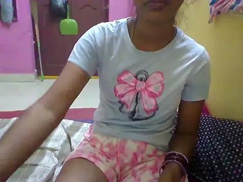 Snapshot of raasi_telugu chatting on September 14, 4:17 pm raasi telugu online show from September 14, 4:17 pm