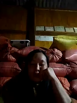 miss-su online show from February 7, 11:47 am