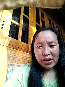 miss-su online show from March 20, 8:52 am