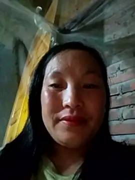 miss-su online show from April 13, 1:05 pm