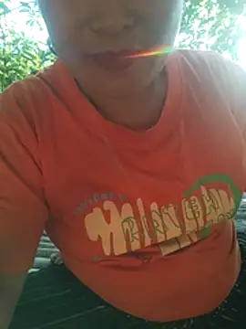 miss-su online show from July 3, 10:32 am