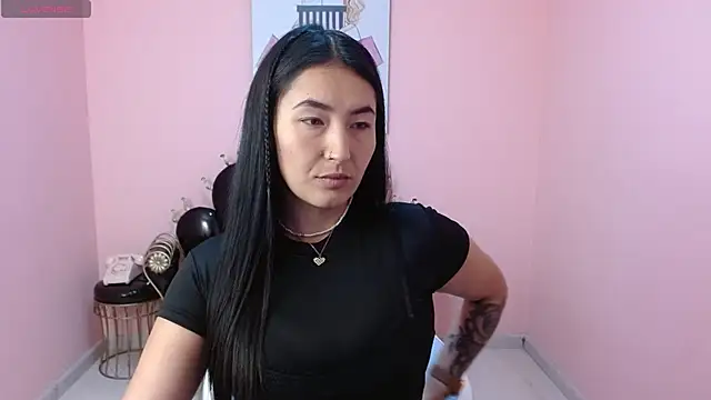 Snapshot of Isabella_Mendez_ chatting on October 6, 1:19 pm Isabella Mendez online show from October 6, 1:19 pm