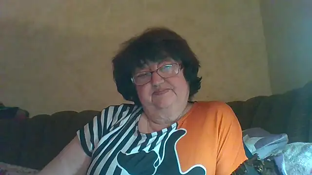 MilaSky5303 online show from October 4, 8:45 am