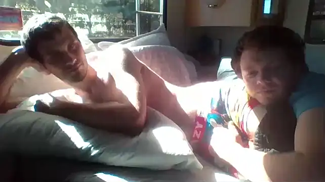 DeafGuyProud389 online show from November 7, 7:36 pm