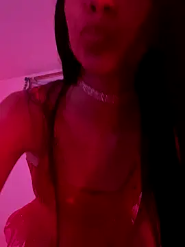 Snapshot of Alice_and_Bunny_ chatting on December 13, 10:26 pm Alice and Bunny online show from December 13, 10:26 pm