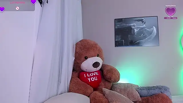 Snapshot of EmystarX chatting on September 18, 1:18 am EmystarX online show from September 18, 1:18 am