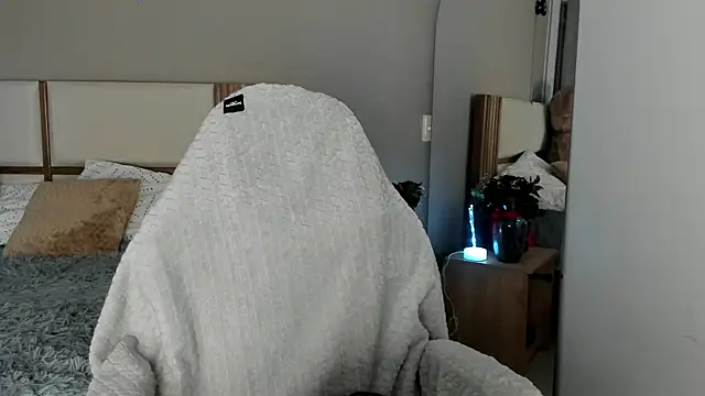 Snapshot of EmystarX chatting on February 25, 11:36 pm EmystarX online show from February 25, 11:36 pm